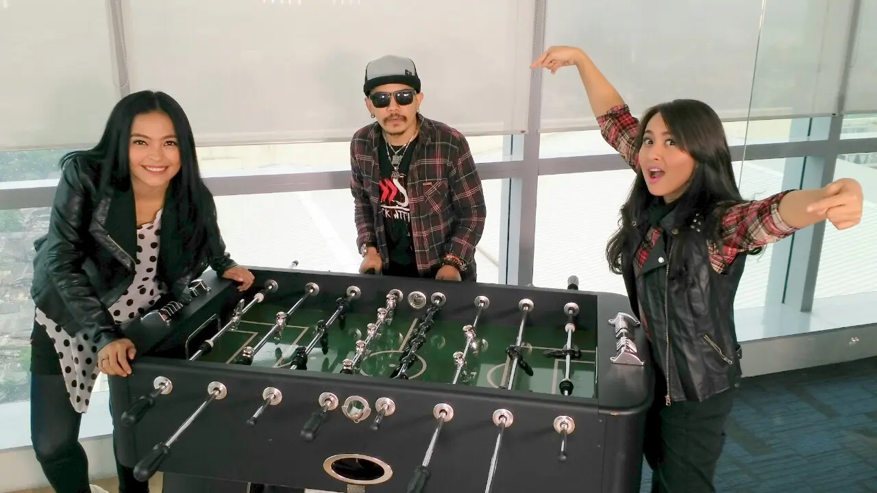Main Film atau Ngeband, Kotak Band Lebih Pilih Mana?