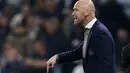 Pelatih Ajax Amsterdam Erik Ten Hag saat leg pertama semifinal Liga Champions kontra Tottenham Hotspur di London pada 30 April 2019. Erik ten Hag dilaporkan telah setuju menandatangani kontrak empat tahun setelah menjadi manajer Manchester United atau MU berikutnya. (Ian KINGTON/IKIMAGES/AFP)