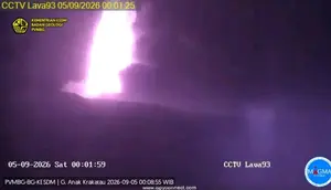 Kamera Pantau Anak Krakatau Rusak Terkena Material Letusan