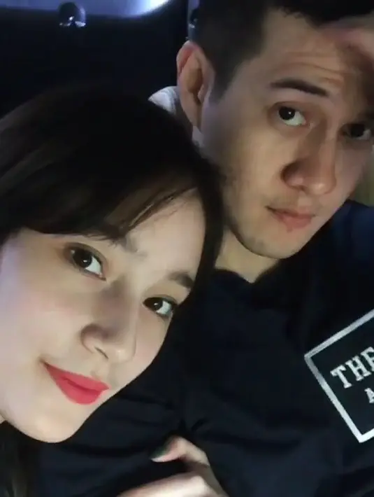 Seperti yang diakui Junot beberapa waktu lalu, ia belum ingin menikahi Tatjana karena saat ini karier sang kekasih sedang melambung tinggi di bidang akting. (Instagram/herjunot7ali)