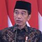 Presiden Joko Widodo (Jokowi) menaruh harapan besar bagi Bank Syariah Indonesia (BSI) yang baru saja terbentuk untuk dapat berkontribusi kembangkan ekonomi syariah di Istana Negara, Jakarta, Senin, 1 Februari 2021. (Biro Pers Sekretariat Presiden/Kris)