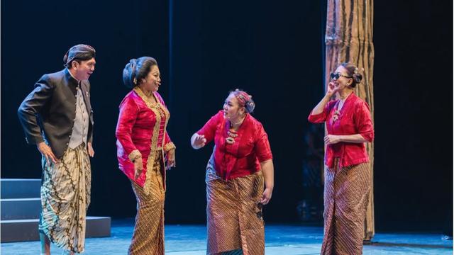 Akting jadi Ngadimin, Intip 5 Potret Basuki Tjahaja Purnama Meriahkan Pertunjukan ketoprak Retno Kencana (credit: https://www.instagram.com/basukibtp/)