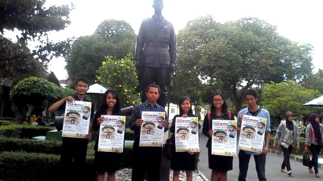 Hima PR ASMI Santa Maria Bekerjasama dengan Benteng Vredeburg