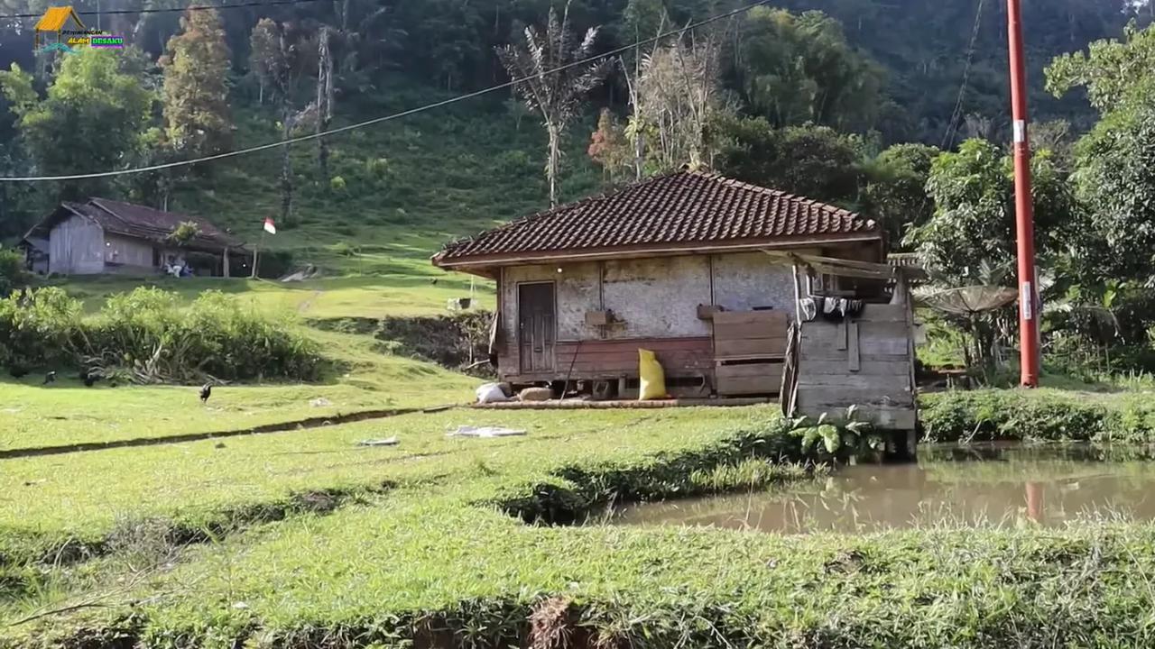Suasanya disebut mirip dengan pegunungan Alpen di Swiss.