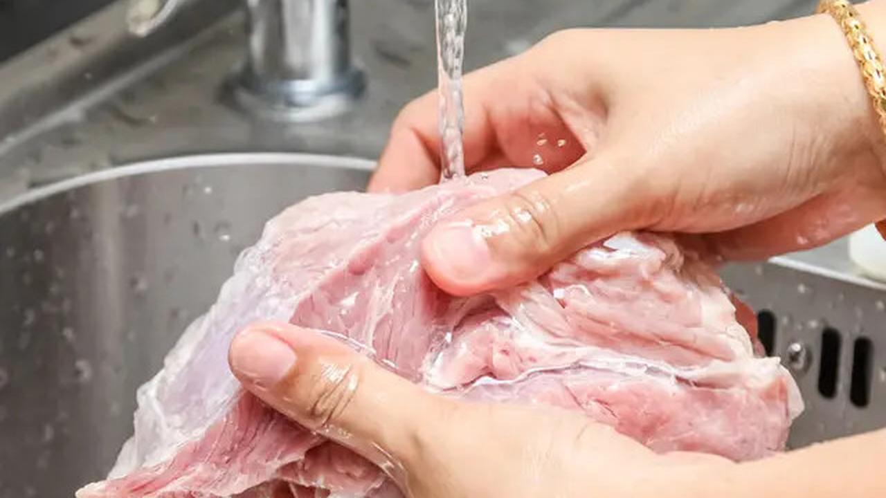 Kenapa Daging Kurban Sering Alot Meski Sudah Direbus Lama? Ini Kesalahan yang Sering Dilakukan
