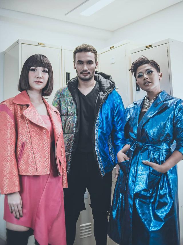 [Bintang] BCL, JFlow, dan Dira Sugandi