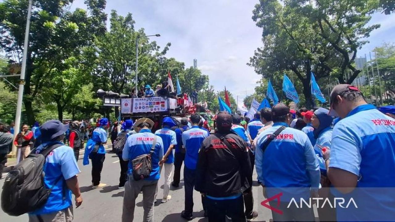 Menimbang Kenaikan UMP 2026: Antara Daya Beli Buruh dan Daya Saing Industri Nasional