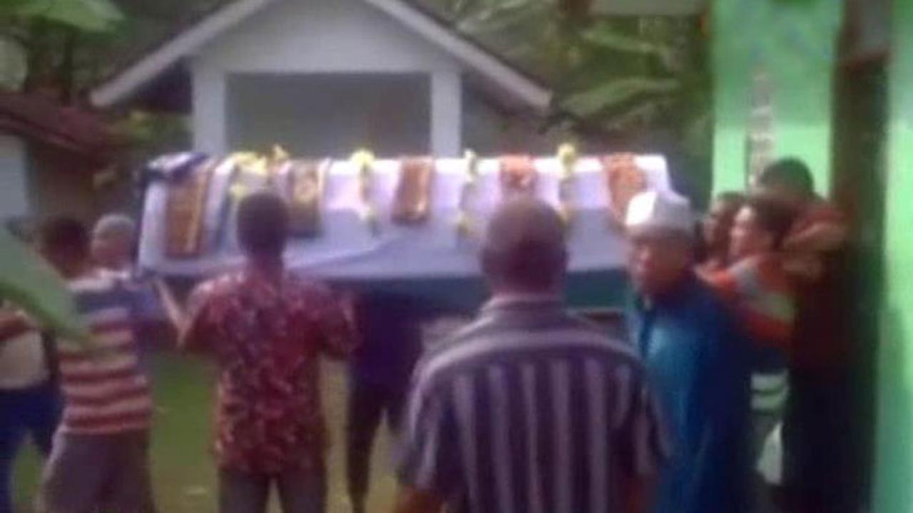 polisi-dimakamkan-lip-petang-140703