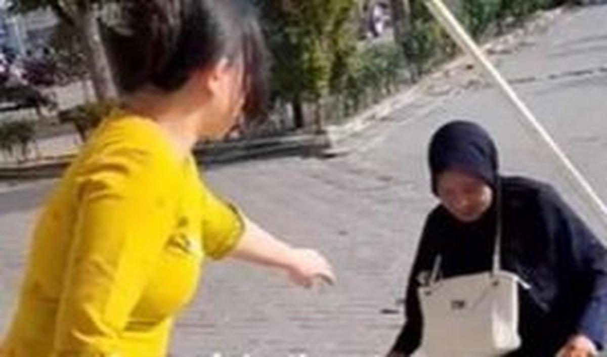 Petugas KAI Viral