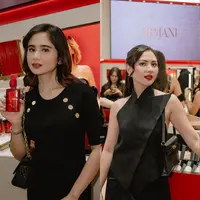 Armani Beauty First Flagship Boutique hadir di Jakarta. Berlokasi di Plaza Indonesia lantai 2, Armani Beauty meresmikan butik pertamanya di awal April 2026 lalu. Dihadiri para selebritas Indonesia seperti Jolene Marie, Jessica Milla dan Tissa Biani. / Foto: doc Armani Beauty Indonesia.