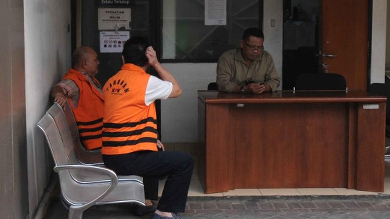 Jalani pemeriksaan di KPK, Mulya satu mobil tahanan dengan Willy