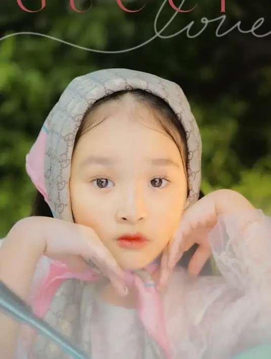 Bahkan banyak yang menyebut Thalia sebagai Jennie cilik. “Little Jennie Blackpink,” komentar warganet. (Instagram/thaliaputrionsu).