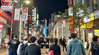 Pertokoan di area Shinjuku, Tokyo, Jepang. (Liputan6.com/Asnida Riani)