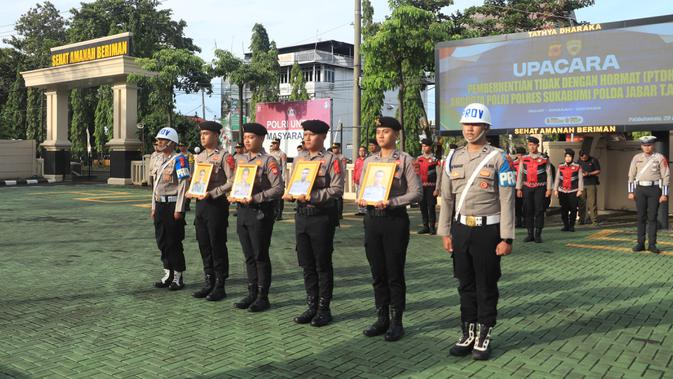 Polres Sukabumi Pecat 4 Personel Jelang Akhir 2025, Konten Medsos Jadi Sorotan Utama