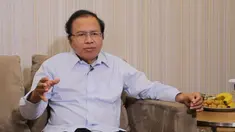 Pada 24 Juni lalu, Presiden Joko Widodo menggelar rapat di atas Kapal Perang Indonesia (KRI) Imam Bonjol-383. Kapal tersebut sedang berada di Perairan Natuna. Dalam rapat tersebut, Jokowi memerintahkan untuk meningkatkan kedaulatan negara di wilayah ...