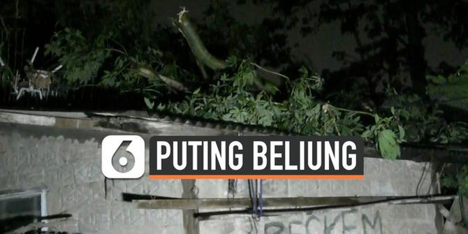 VIDEO: Puting Beliung Rusak Permukiman di Bekasi