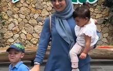 Meskipun Suami Telah Bebas, Irish Bella Ajak Anak Ke Kebun Binatang Tanpa Ammar Zoni