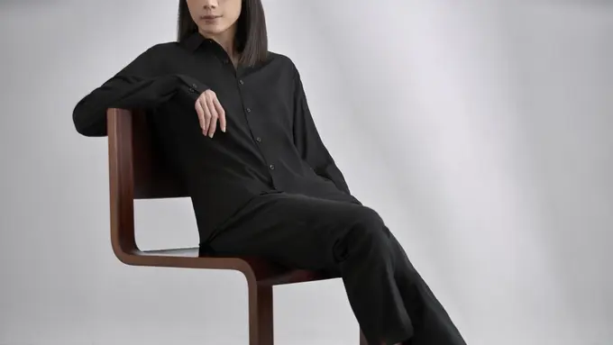 Lenzing Ecovero warna hitam serat pakaian yang ramah lingkungan