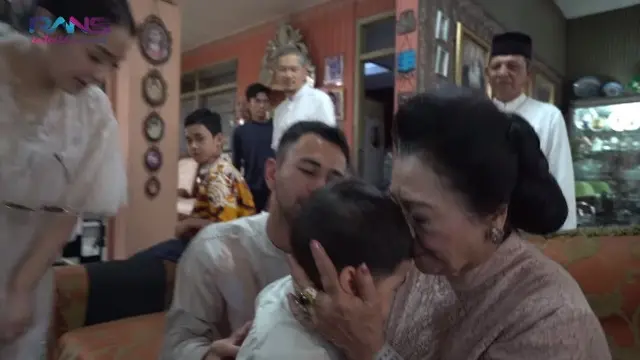 Potret kedekatan Mami Popon dengan Rafathar