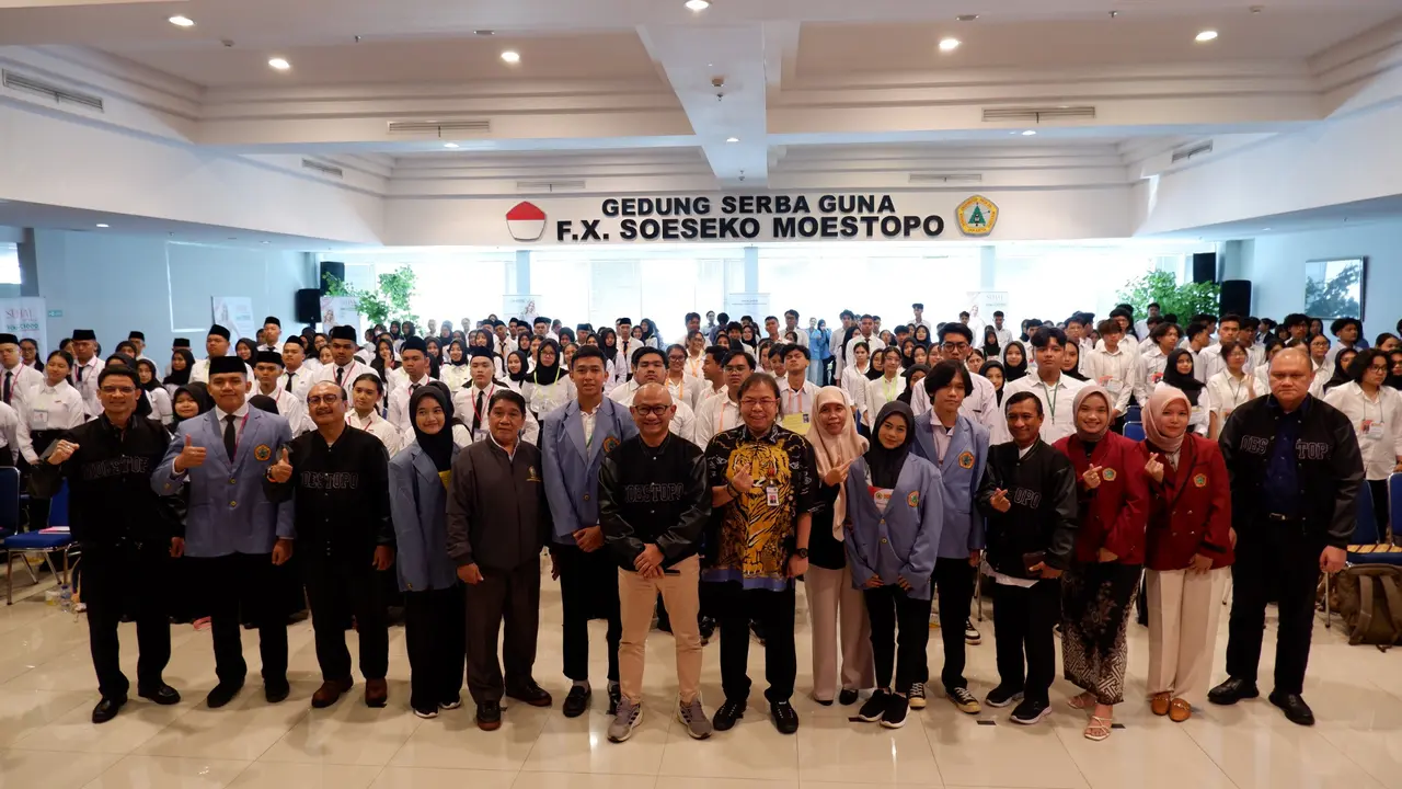 PKKMB Universitas Moestopo T.A. 2025/2026, Lahirkan Mahasiswa Religius hingga Berdampak Positif bagi Bangsa