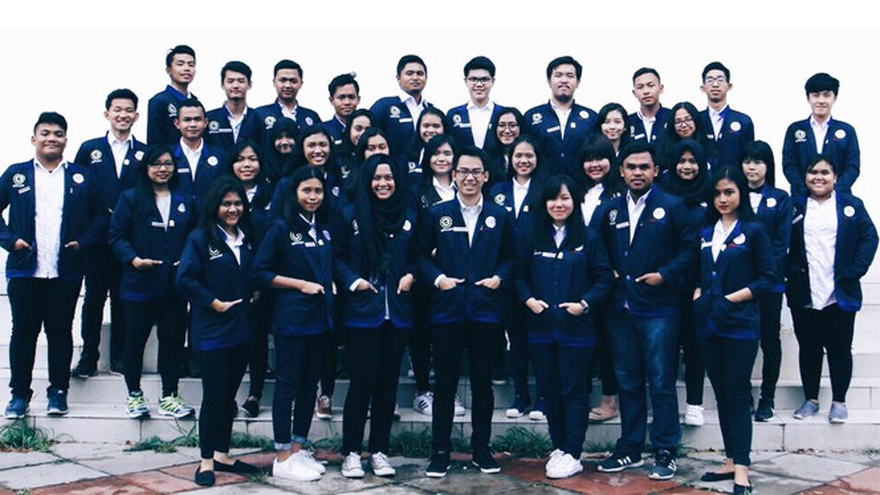 Yehezkiel Bangun Organisasi Kampus Dengan Rumus E=MC2