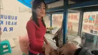 Berparas Cantik, Tukang Bubur Bandung Mengguncang Iman Pembeli
