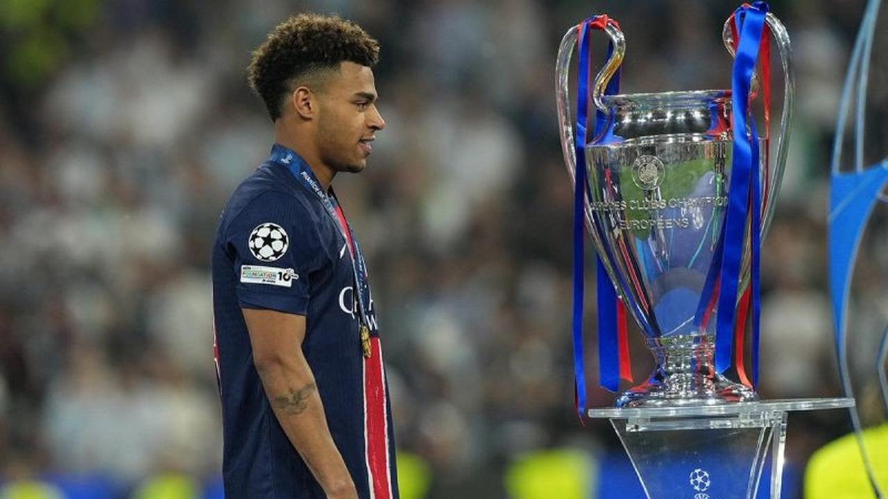 Pukulan Berat PSG! Desire Doue Cedera Paha, Absen Beberapa Pekan dan Lewatkan Laga Penting