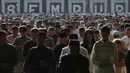 Ribuan umat muslim Muhammadiyah melakukan salat Idul Fitri 1447 Hijriah di Lapangan Sempur, Kota Bogor, Jawa Barat, Jumat (20/3/2026). Hari ini Jumat 20 Maret 2026, Umat muslim Muhammadiyah di Indonesia menggelar salat Idul Fitri 1447 Hijriah. (merdeka.com/Arie Basuki)