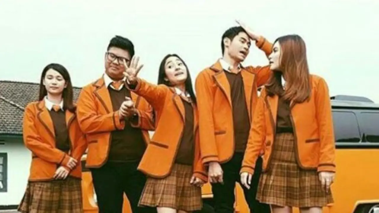 [Bintang] Buat Aku Merinding