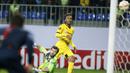 Proses terjadinya gol pemain Dortmund, Pierre-Emerick Aubameyang ke gawang FK Qabala pada laga Liga Europa di Stadion Backcell Arena, Azerbaijan, Jumat (23/10/2015). (Reuters/David Mdzinarishvili)