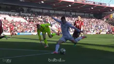 Berita video gol tendangan bebas indah Marcos Alonso saat Chelsea menang 3-1 atas Bournemouth. This video presented by BallBall.