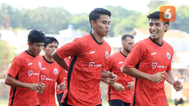 Foto: Persija Jakarta Bersiap Jelang Bertandang ke Markas Persita di BRI Liga 1