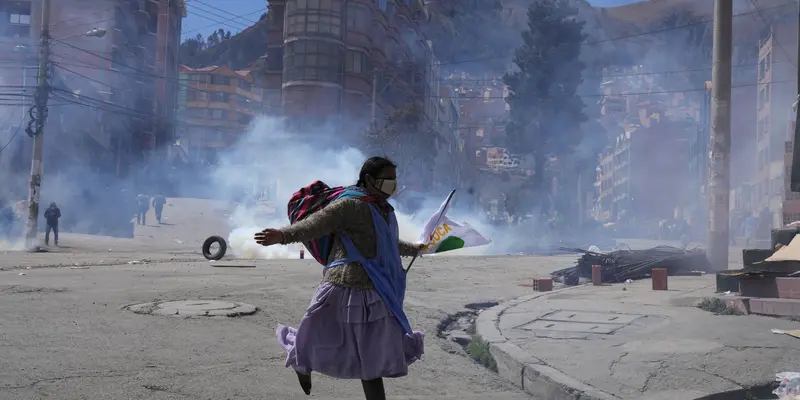 Petani Koka dan Polisi Bentrok di Bolivia