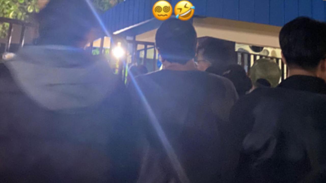 Bukan War Tiket Konser, Perempuan Ini Bagikan Pengalaman War Sekolah Anak