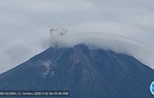 Fakta Unik: Gunung Semeru 8 Kali Erupsi Sehari, Kolom Letusan Capai 800 Meter!