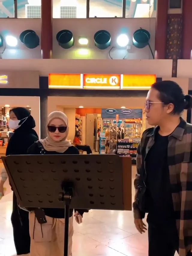 Nissa Sabyan dan Ayus Menikah