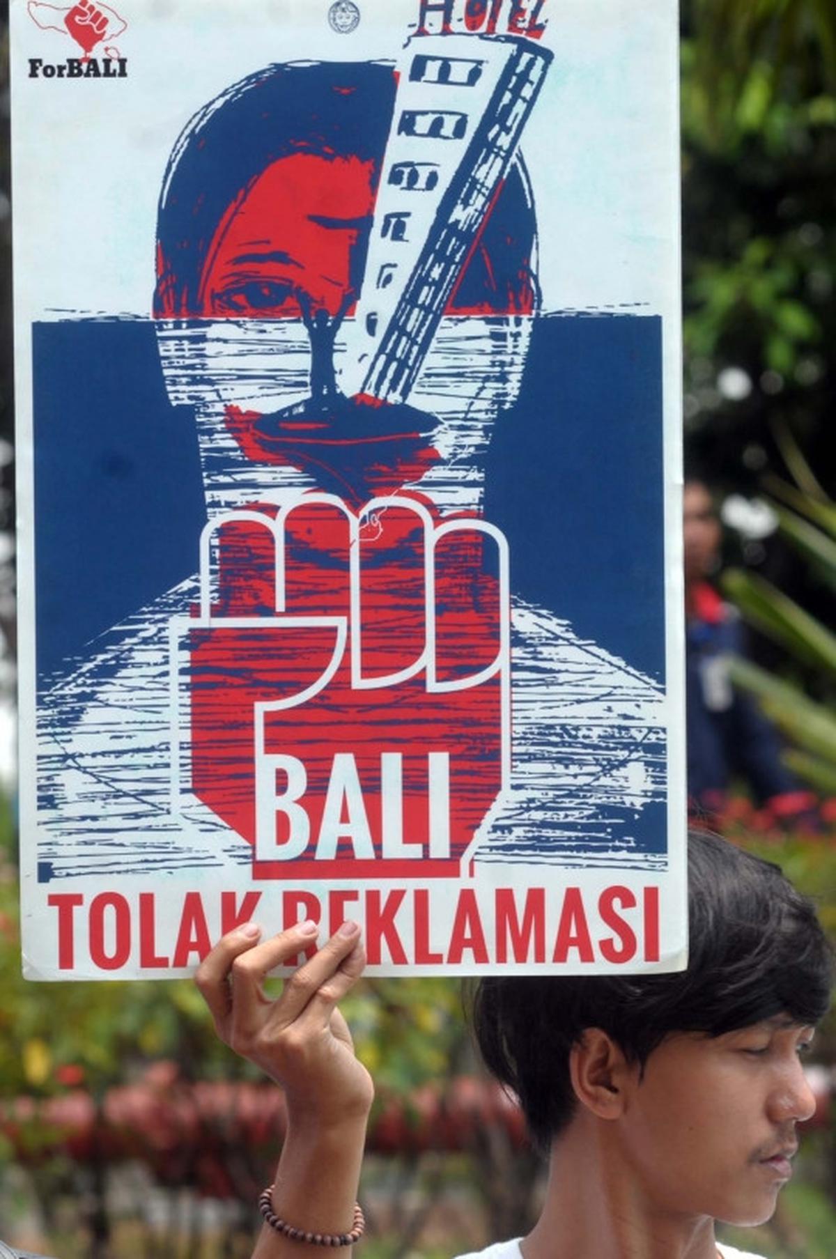 Demo tolak reklamasi Teluk Benoa
