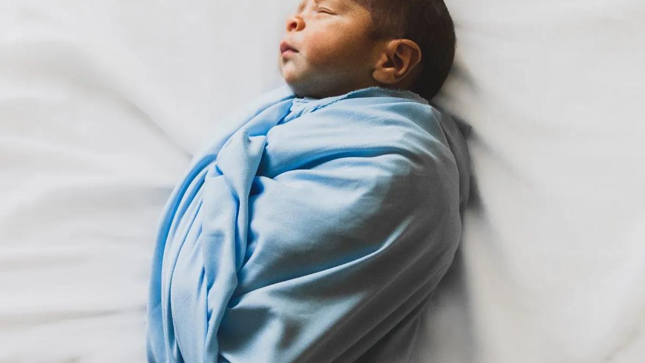 Di lokasi yang sama, salah satu orang tua bayi tertukar di Bogor, Dian berharap kejadian bayi tertukar di Bogor ini tidak lagi terjadi dalam dunia kesehatan, khususnya rumah sakit yang memberikan fasilitas persalinan.<br>