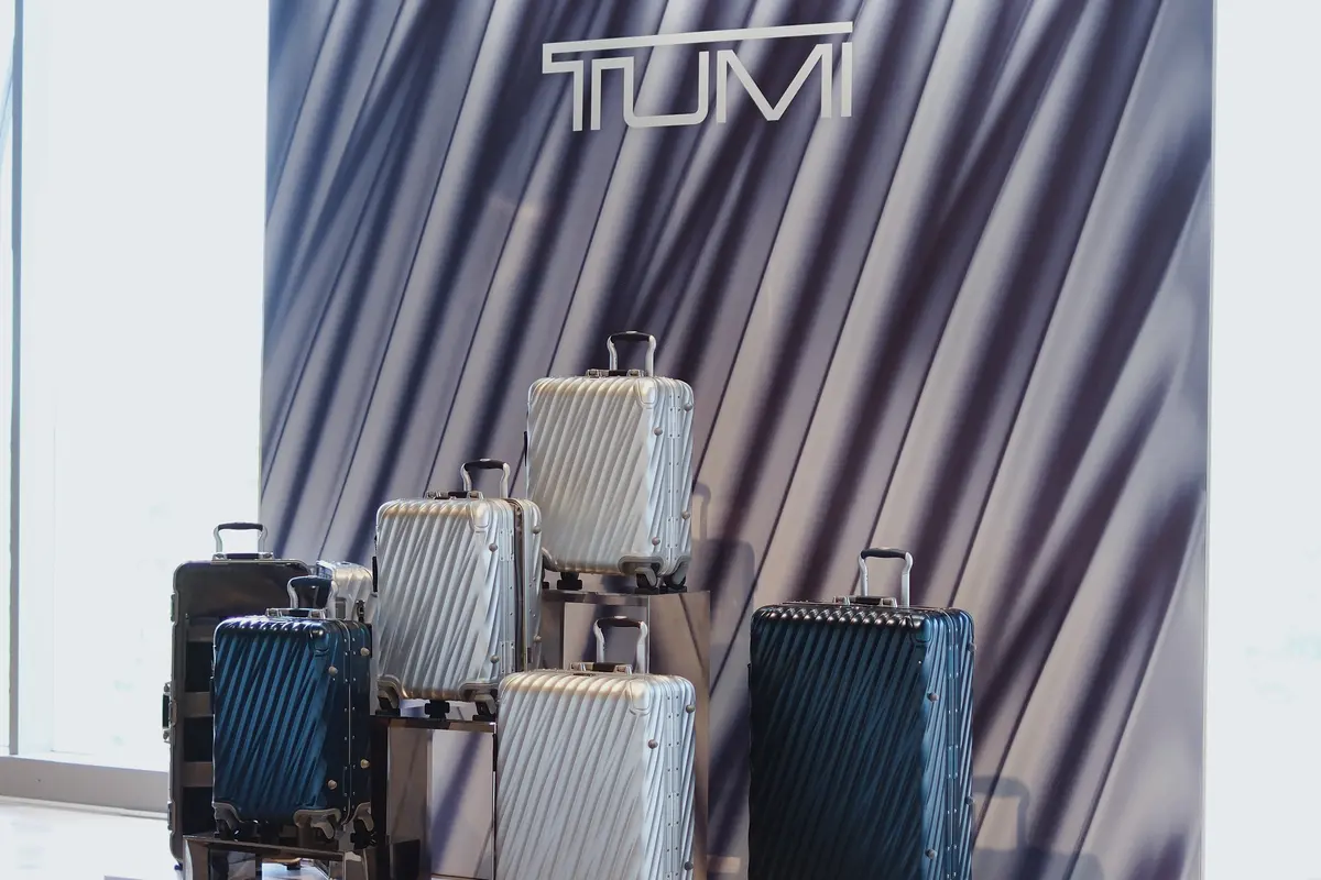 TUMI 19 Degree Collection