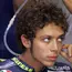Valentinp Rossi merupakan pebalap motoGP.