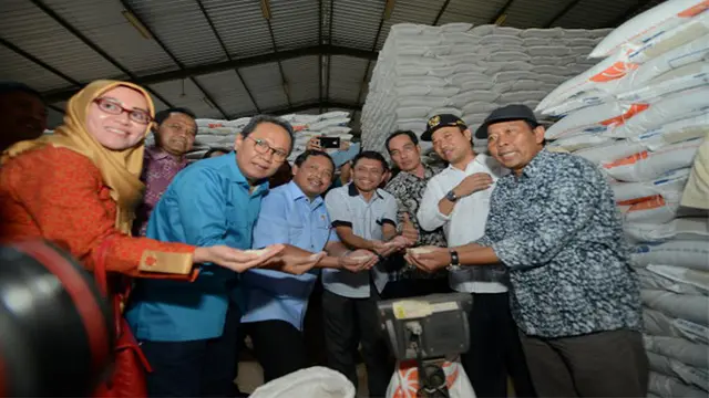 Komisi IV DPR RI Sambangi Gudang Beras Bulog Banyumas