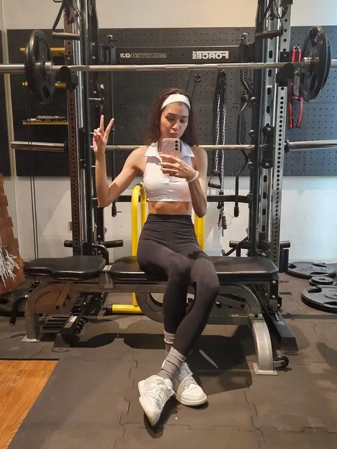 [Fimela] Mikha Tambayong