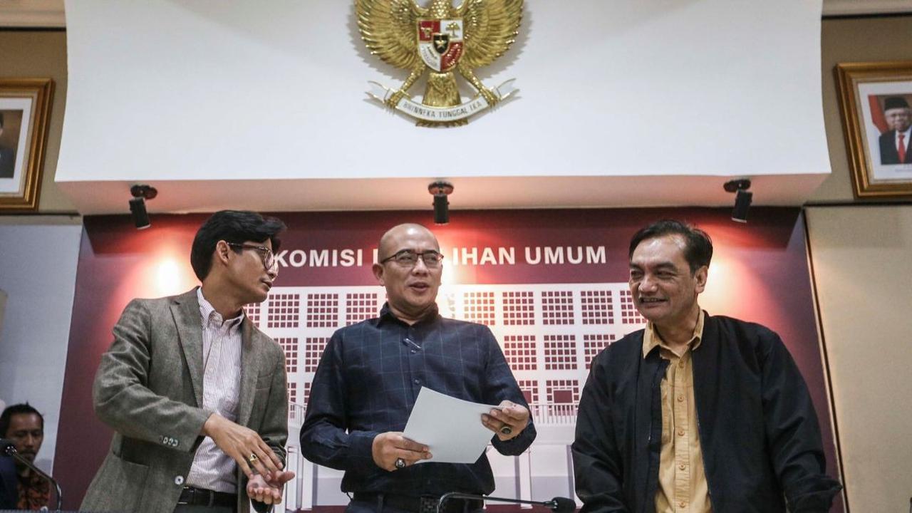 VIDEO: Ragam Reaksi Keras Ketua KPU Dipecat Akibat Asusila dari Jokowi dan Ma'ruf Amin