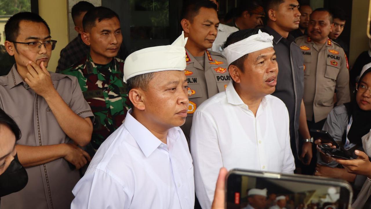 VIDEO: Kelakar KDM Depan DPRD Jangan Jadi Gubernur Jabar, Saingannya Berat Lawan Saya!