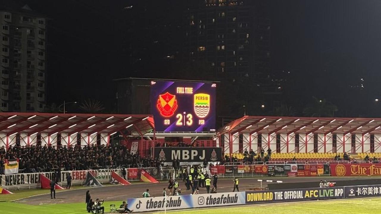 Dua Gol Dramatis Adam Alis Bawa Persib Bandung Kalahkan Selangor FC 3-2 di ACL 2