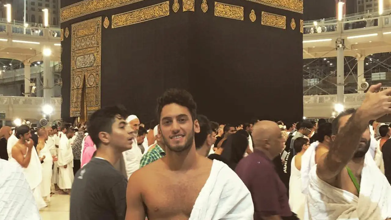 Hakan Calhanoglu Umrah