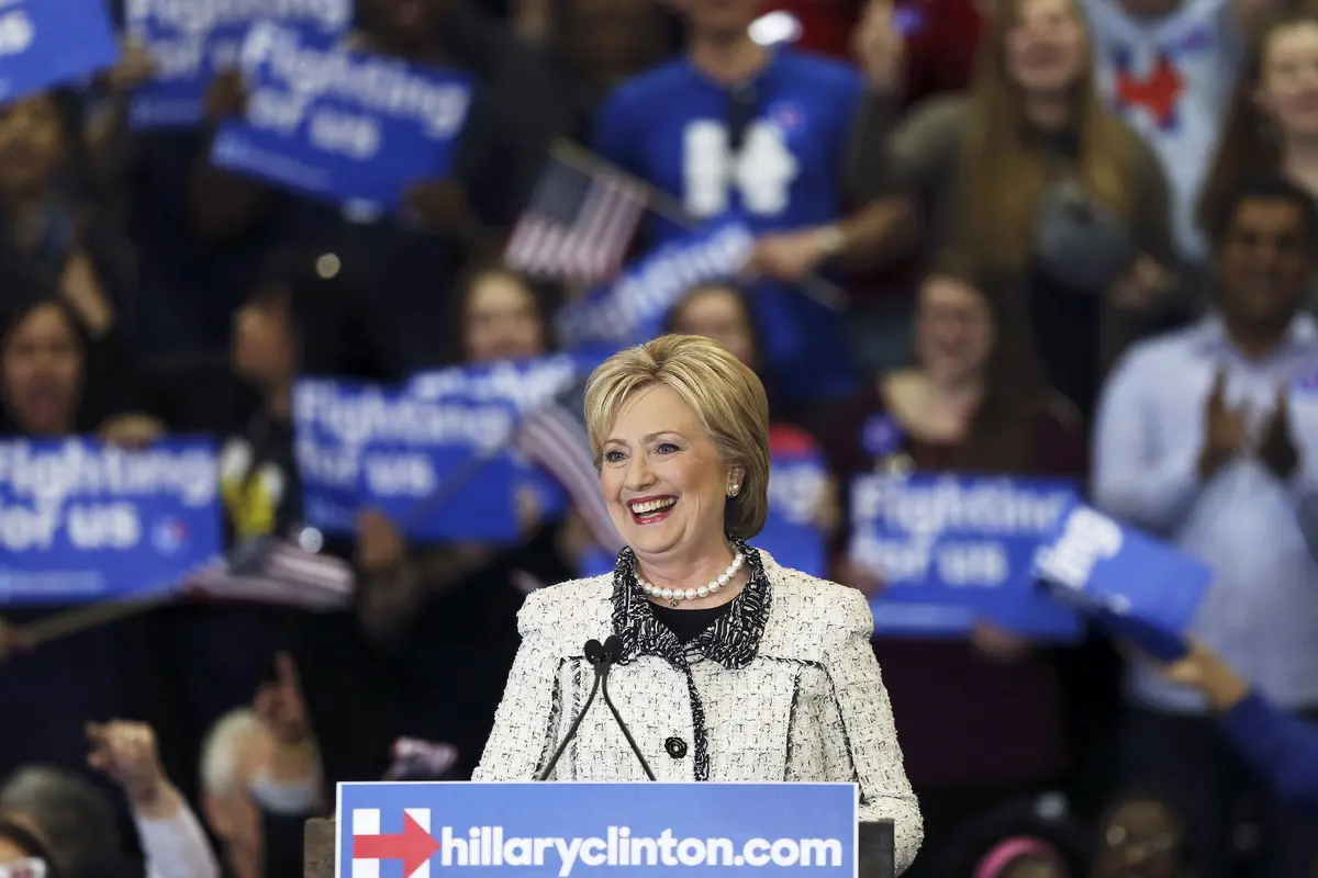 Hillary Clinton menang di South Carolina