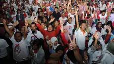 Relawan pendukung Jokowi-JK, Seknas TANI JOKOWI, menggelar kampanye kreatif ‘Ngopi Bareng untuk Perubahan’, Jakarta, Rabu (11/06/2014) (Liputan6.com/Herman Zakharia). 