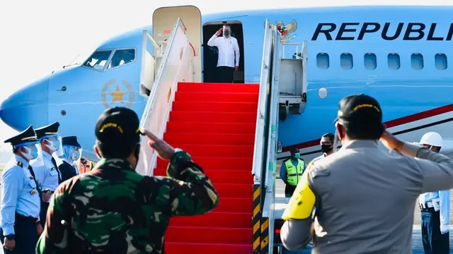 Presiden Jokowi bertolak menuju Aceh dari Pangkalan TNI AU Halim Perdanakusuma Jakarta, Selasa (25/8/2020).