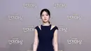 Jo Hye Joo tampil menawan dalam balutan dress berwarna biru navy ke SBS Drama Awards 2023. Dress ini membalut tubuh Jo Hye Joo dengan amat baik, dengan detail cut-out di bagian bahu. [Foto: Instagram/sbsdrama.official]
